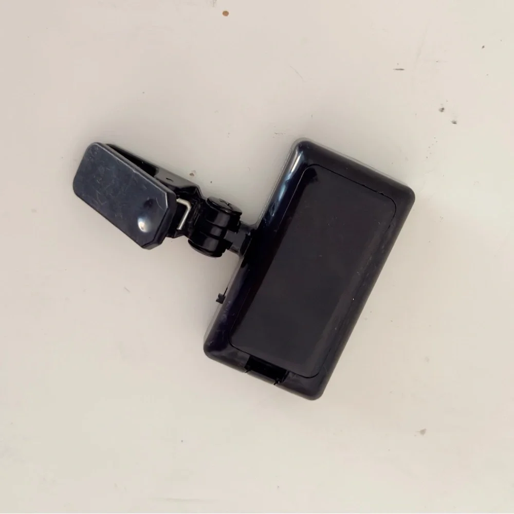VIVITAR Clip-on LED Light for Phone Photos, Camping, Whatever! 21 BRIGHT LIGHTS!